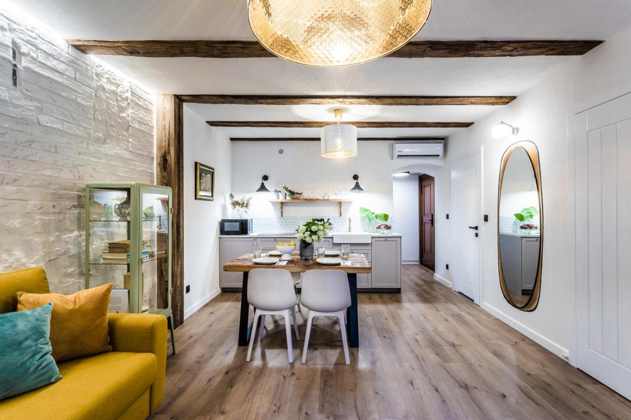 Uroczy Apartament Lazienna 5/4 Stary Toruń Exteriör bild