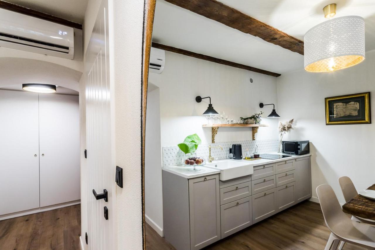 Uroczy Apartament Lazienna 5/4 Stary Toruń Exteriör bild